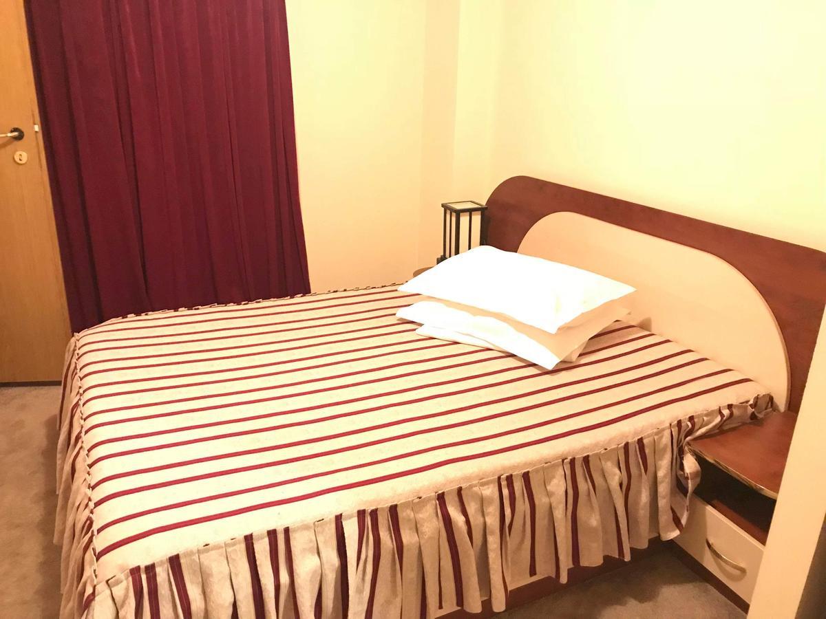 Hotel Palace Târgu Jiu Zewnętrze zdjęcie